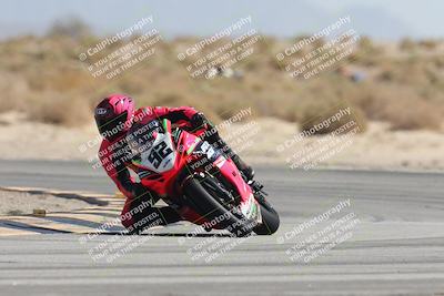 media/Oct-04-2025-CVMA (Sat) [[408bcdd6e4]]/Race 4-Formula Middleweight (Holeshot)/